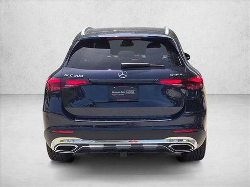 Used 2023 Mercedes-Benz GLC 300 4MATIC image 7
