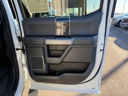 Used 2022 Ford F450 Platinum w/ FX4 Off-Road Package image 23