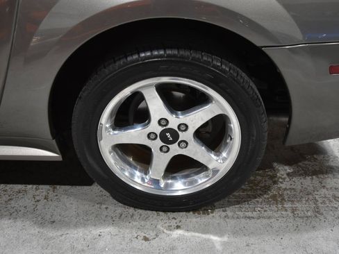 Used 2001 Ford Mustang GT RWD image 52