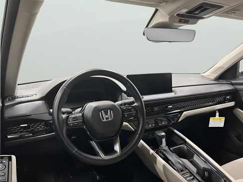 Used 2023 Honda Accord Touring image 15