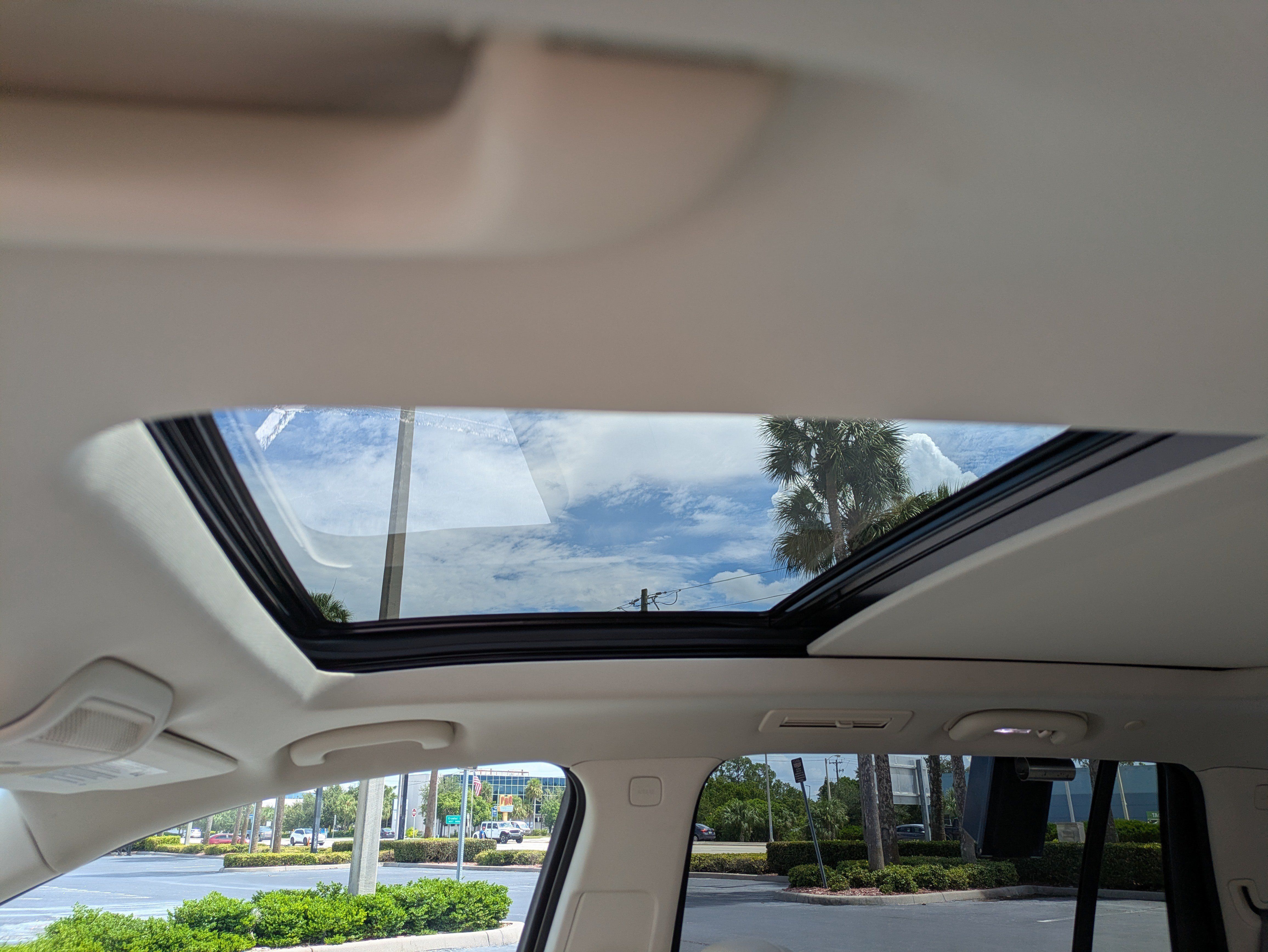 Certified 2024 Cadillac XT6 Premium Luxury FWD image 19