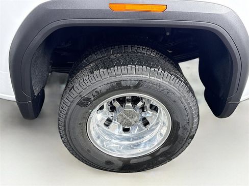 New 2026 GMC Sierra 3500 Denali image 36