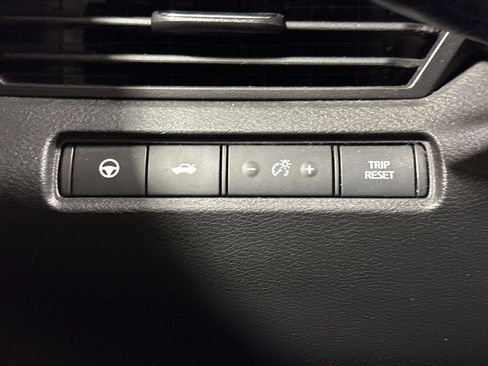 Used 2022 Nissan Altima 2.5 Platinum AWD/4WD image 19