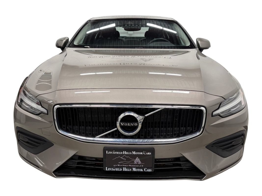 Used 2019 Volvo S60 T6 Momentum w/ Premium Package AWD/4WD image 8