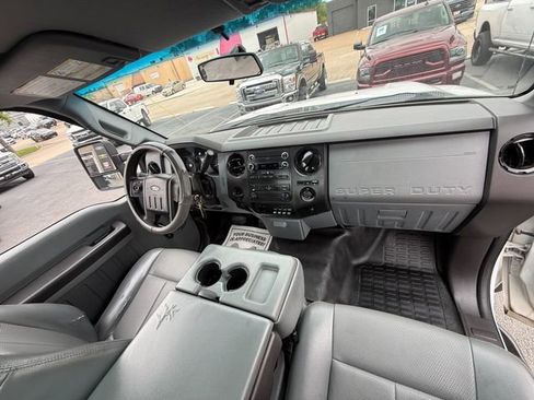 Used 2013 Ford F550 2WD Regular Cab Super Duty w/ Payload Upgrade Pkg image 17