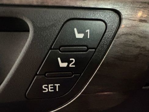 Used 2020 Toyota Highlander Platinum image 27