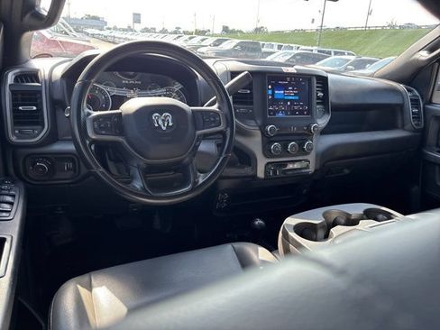 Used 2024 RAM 2500 Tradesman w/ Chrome Appearance Group AWD/4WD image 16