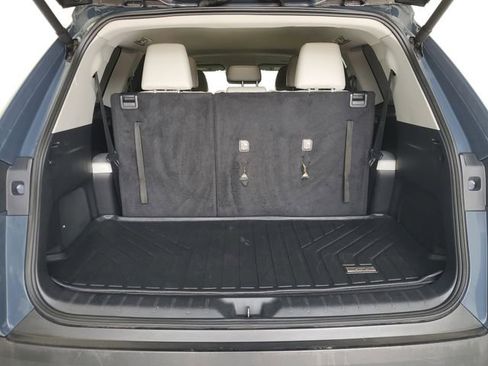 Used 2024 Toyota Grand Highlander AWD image 11