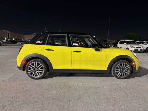 Used 2025 MINI Cooper S image 6