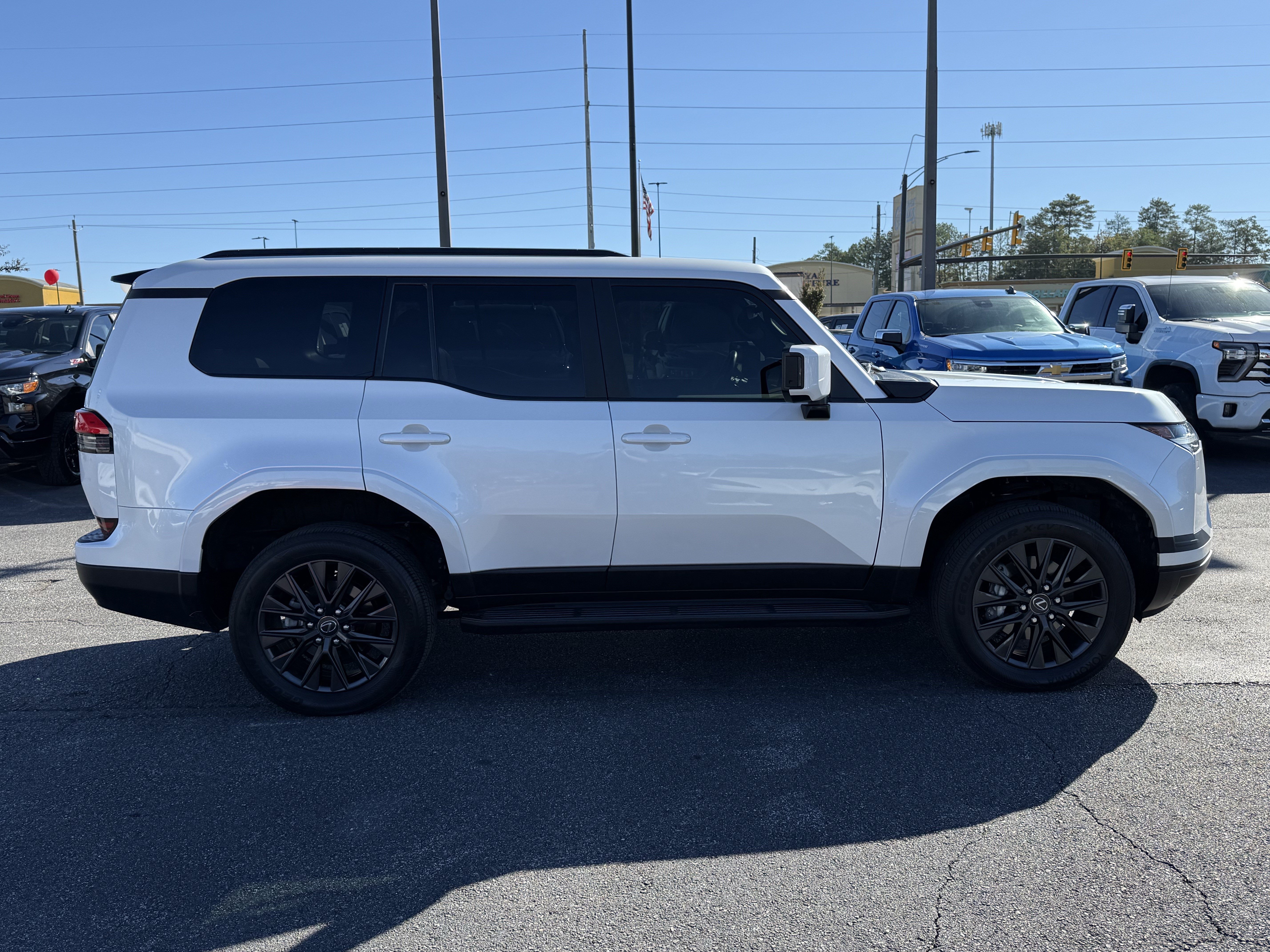 Used 2024 Lexus GX 550 w/ Cold Area Package AWD/4WD image 11