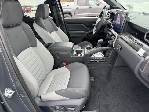 New 2026 Toyota Tacoma TRD Off-Road AWD/4WD image 8