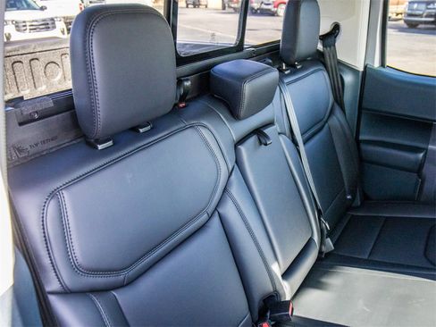 New 2026 Ford Maverick Lariat w/ Black Appearance Package image 23