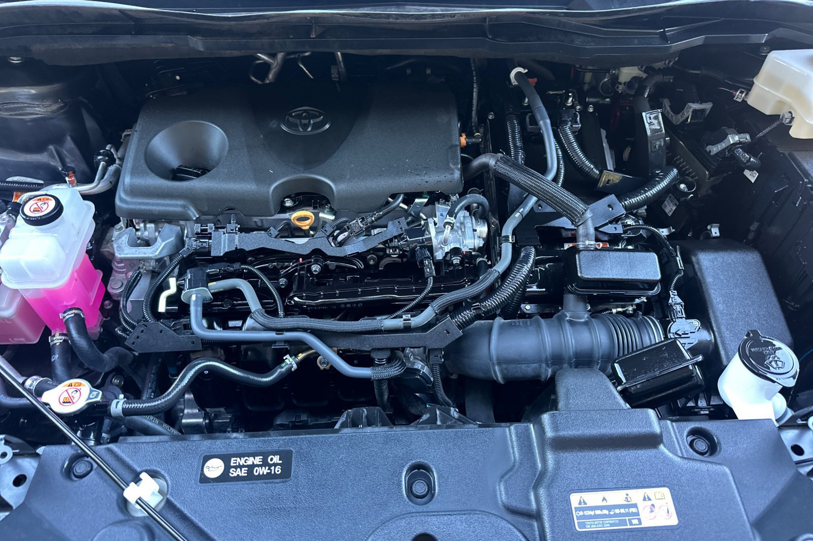 Certified 2025 Toyota Sienna XLE FWD image 35
