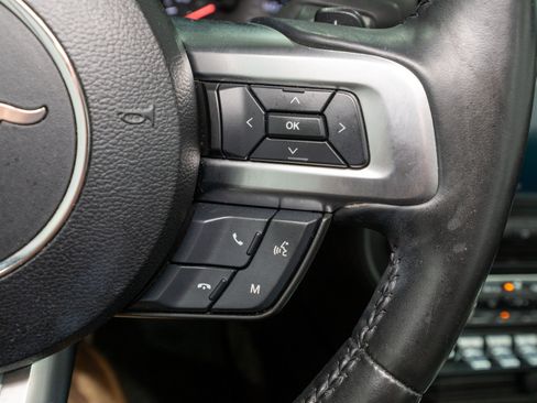 Used 2018 Ford Mustang Premium RWD image 27