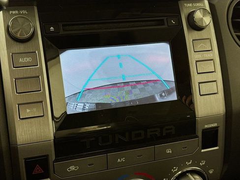 Used 2015 Toyota Tundra SR image 22