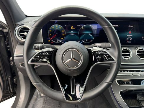 Used 2023 Mercedes-Benz E 350 4MATIC Sedan image 18