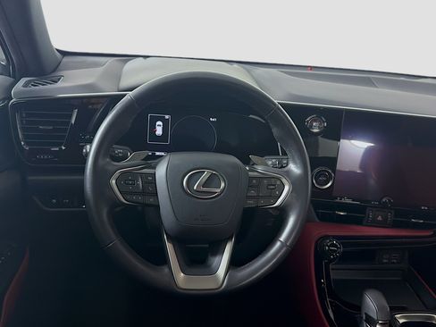 Used 2024 Lexus NX 250 FWD w/ Towing Package (2000 Lbs) image 17