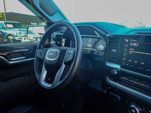 Used 2023 GMC Sierra 1500 Elevation w/ Elevation Premium Package image 20