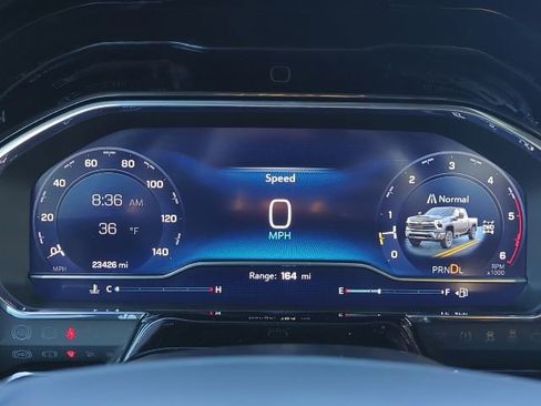 Used 2025 Chevrolet Silverado 2500 LT w/ Convenience Package image 11