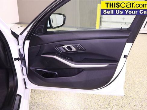 Used 2024 BMW 330e RWD image 40