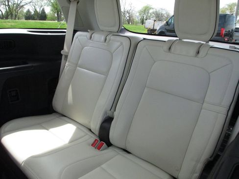 Used 2022 Lincoln Aviator Black Label w/ Dynamic Handling Package image 22