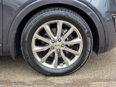 Used 2017 Kia Sorento SX image 30