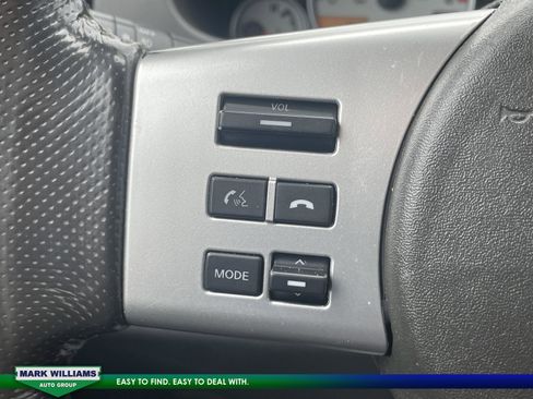 Used 2019 Nissan Frontier PRO-4X image 17