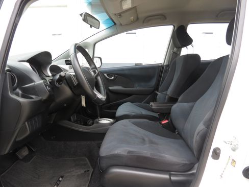 Used 2010 Honda Fit Sport image 25