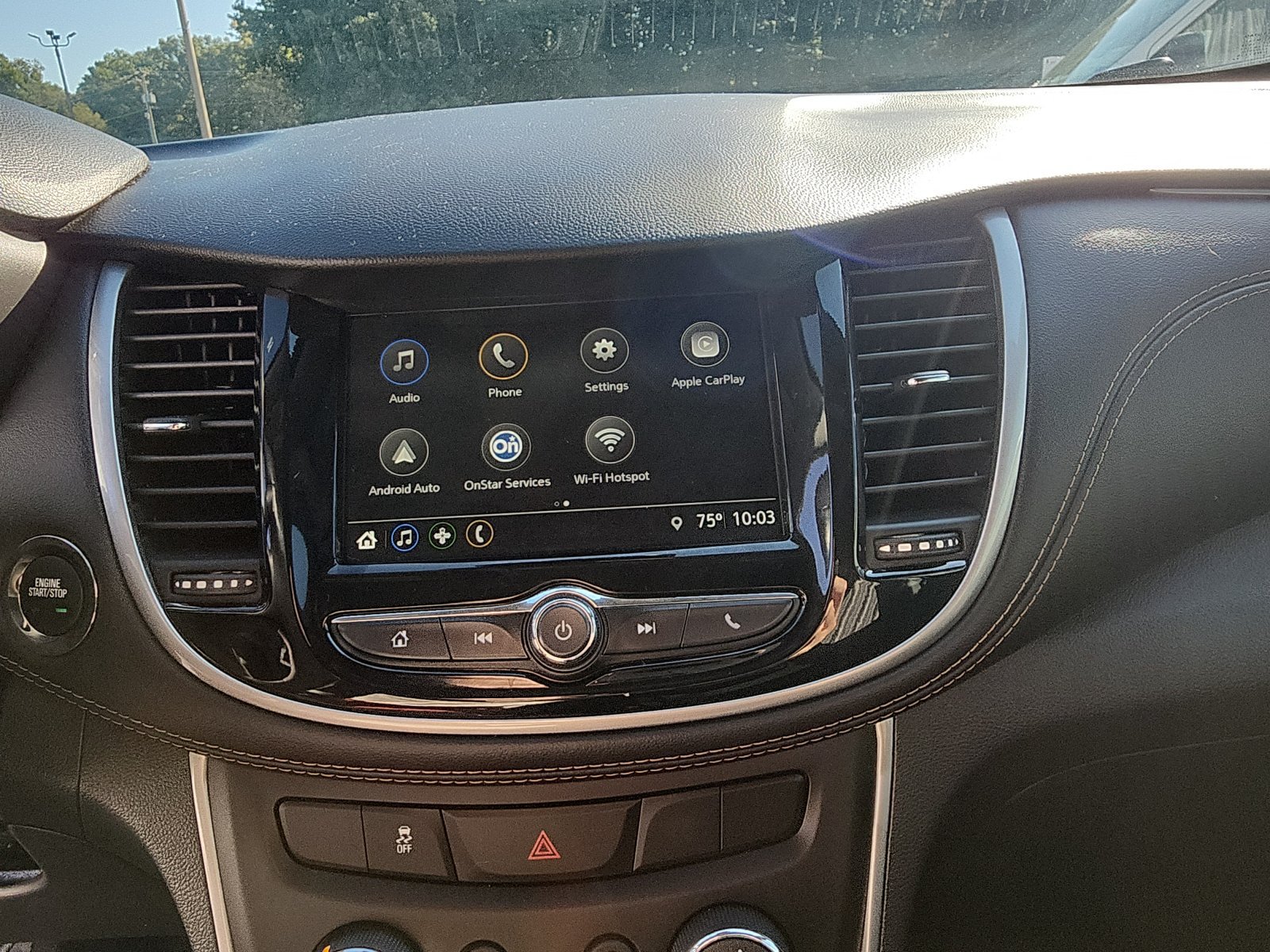 Used 2019 Chevrolet Trax LT w/ LT Convenience Package FWD image 17