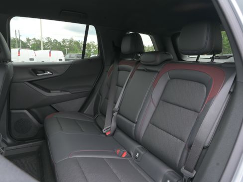 New 2026 Chevrolet Equinox RS w/ Convenience Package III FWD image 11