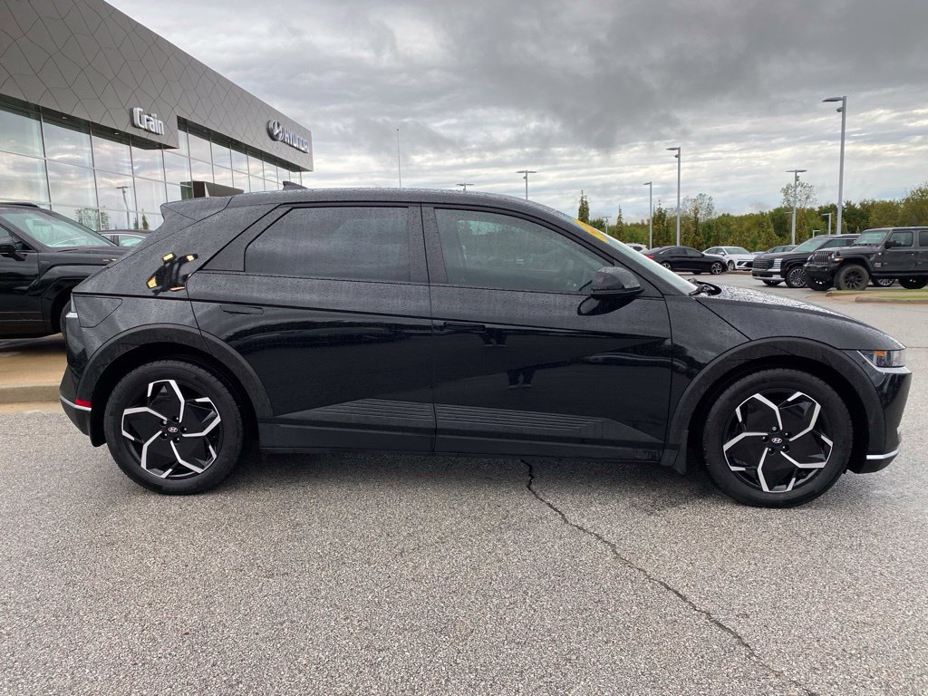 Used 2024 Hyundai Ioniq 5 SEL AWD/4WD image 9