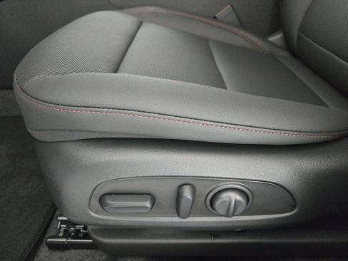 New 2026 Chevrolet Trax RS w/ Driver Confidence Package FWD image 26