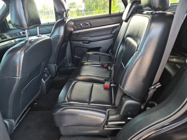 Used 2019 Ford Explorer XLT w/ Equipment Group 202A AWD/4WD image 20