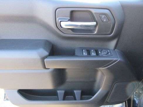 Certified 2024 Chevrolet Silverado 1500 Custom w/ Turbomax Blackout Package image 23