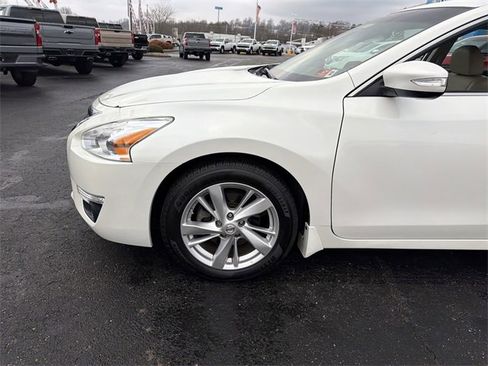 Used 2015 Nissan Altima 2.5 SL w/ Technology Package image 9