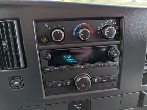 Used 2025 Chevrolet Express 2500 w/ Driver Convenience Package RWD image 21