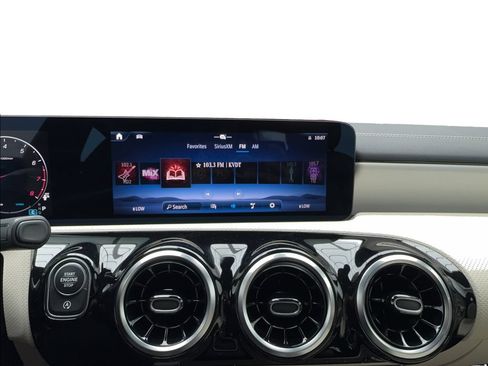 Used 2025 Mercedes-Benz CLA 250 image 50