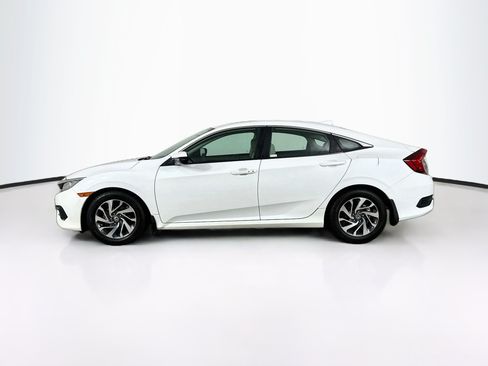 Used 2018 Honda Civic EX image 4