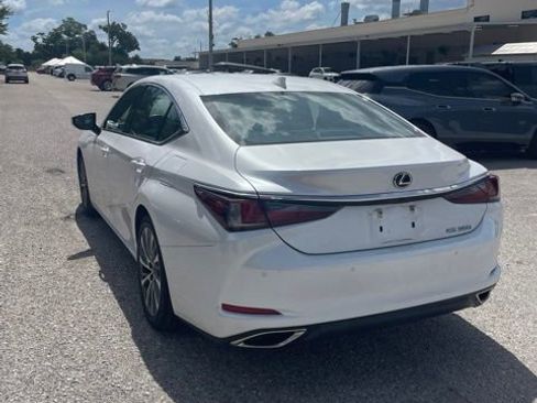 Used 2021 Lexus ES 350 w/ Premium Package FWD image 2