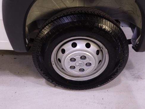 Used 2018 RAM ProMaster 2500 FWD image 32