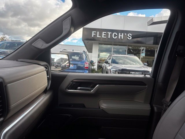 Used 2023 GMC Sierra 1500 SLT AWD/4WD image 13