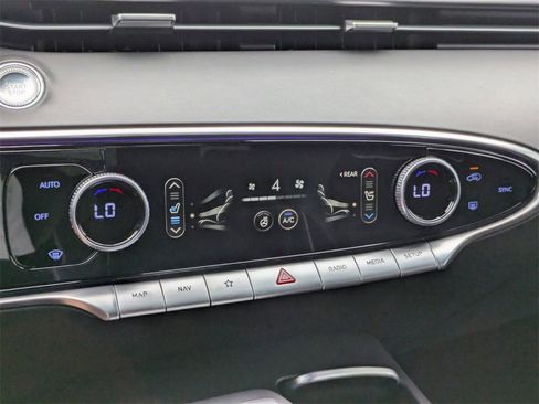 New 2025 Genesis GV70 2.5T w/ Sport Prestige Package image 27