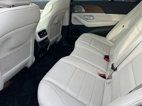 Used 2024 Mercedes-Benz GLE 450 4MATIC image 12