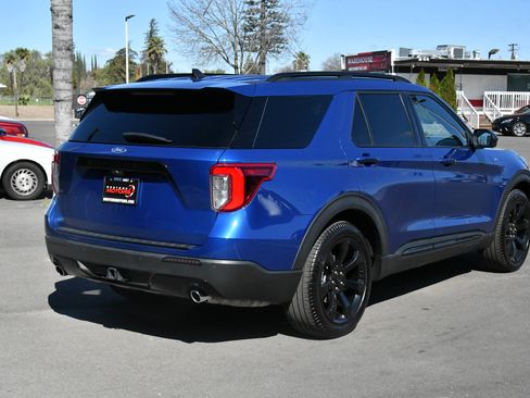 Used 2023 Ford Explorer ST-Line w/ Class IV Trailer Tow Package image 8