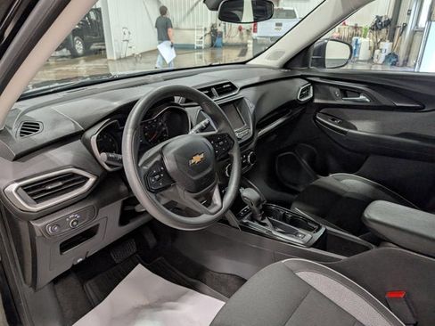 Used 2023 Chevrolet TrailBlazer LS image 13
