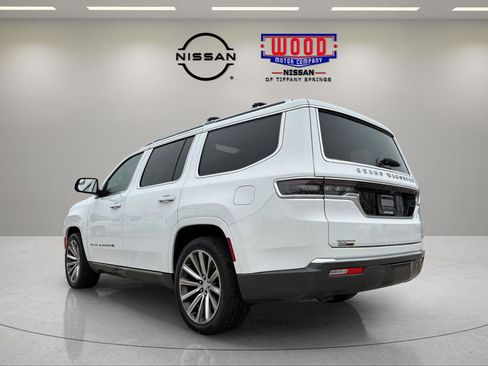 Used 2022 Jeep Grand Wagoneer Series II w/ Convenience Group III AWD/4WD image 4