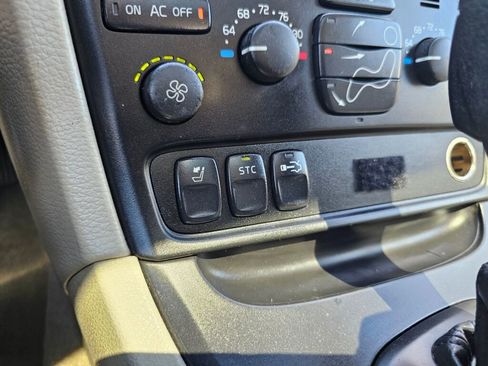 Used 2004 Volvo S80 2.5T image 30