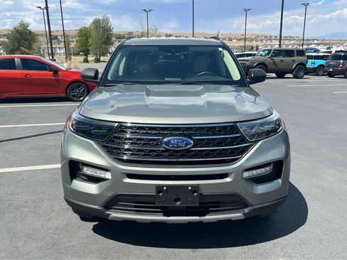 Used 2020 Ford Explorer XLT w/ Equipment Group 202A AWD/4WD image 3