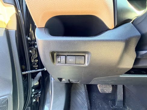 Used 2021 Toyota RAV4 XLE image 23