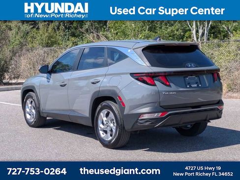 Used 2024 Hyundai Tucson SE FWD image 3